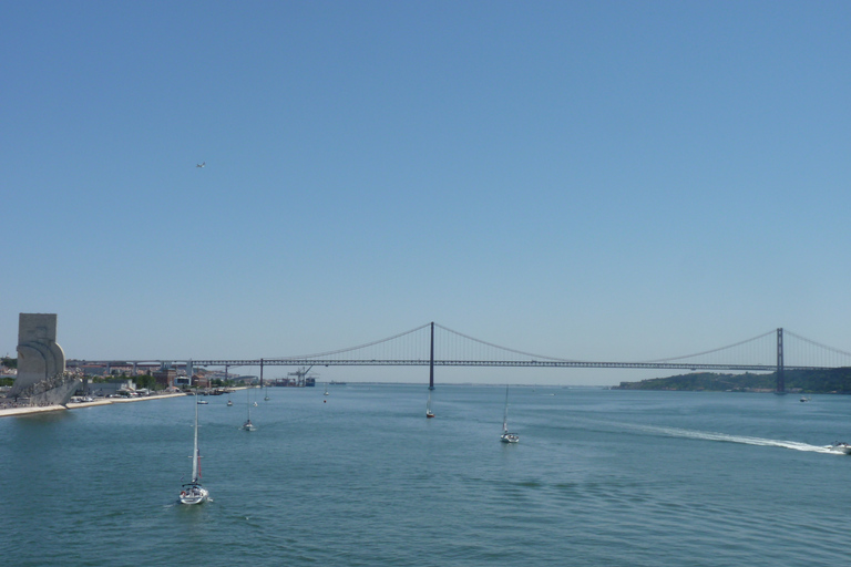 Lisbon 2-Hour Tagus River Sailing Cruise