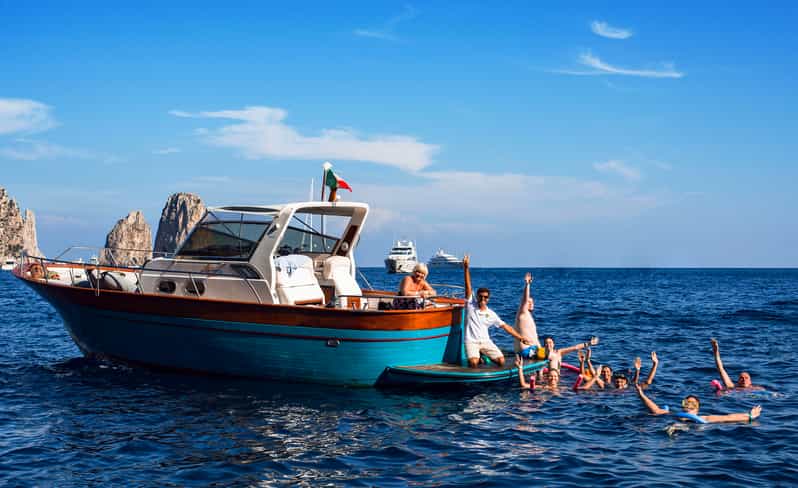 small group boat tour from sorrento