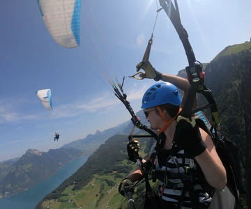 Lucerne: Tandem-Paragliding Flight