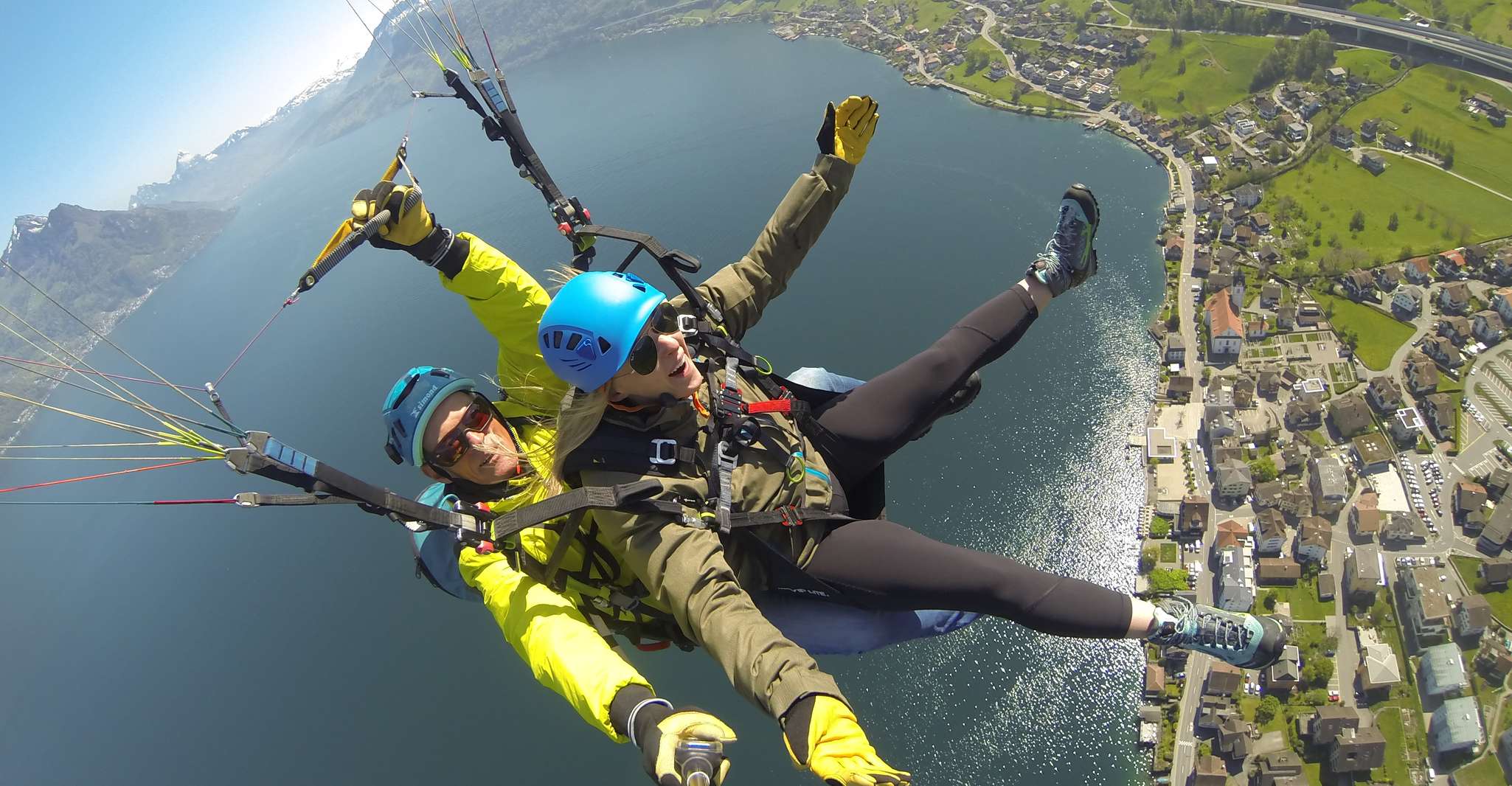 Luzern, Tandem-Paragliding-Flug - Hizvo