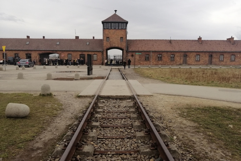 Warszawa: całodniowa wycieczka pociągiem do Krakowa i Auschwitz