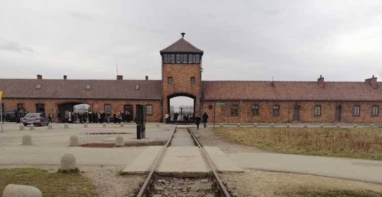 Warszawa: całodniowa wycieczka pociągiem do Krakowa i Auschwitz