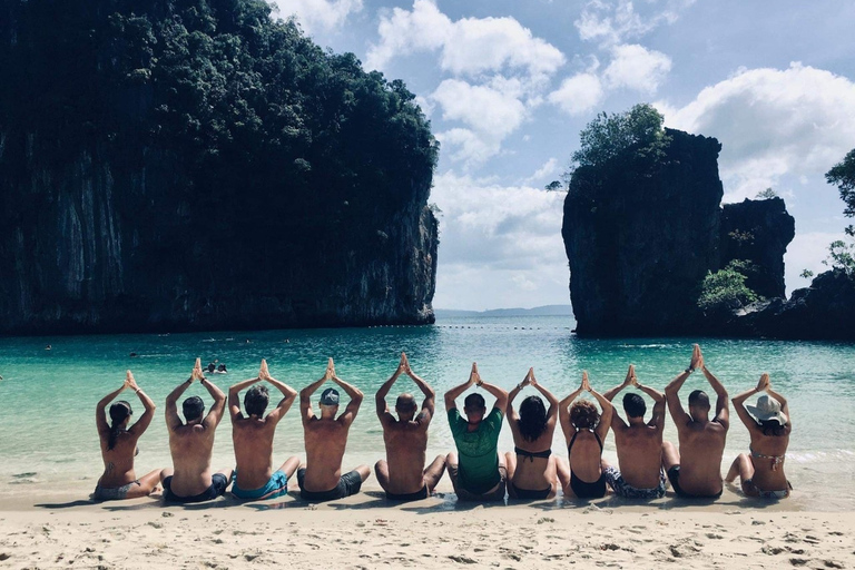 Krabi : excursion en hors-bord dans les îles Hong avec déjeunerVisite touristique des îles Hong