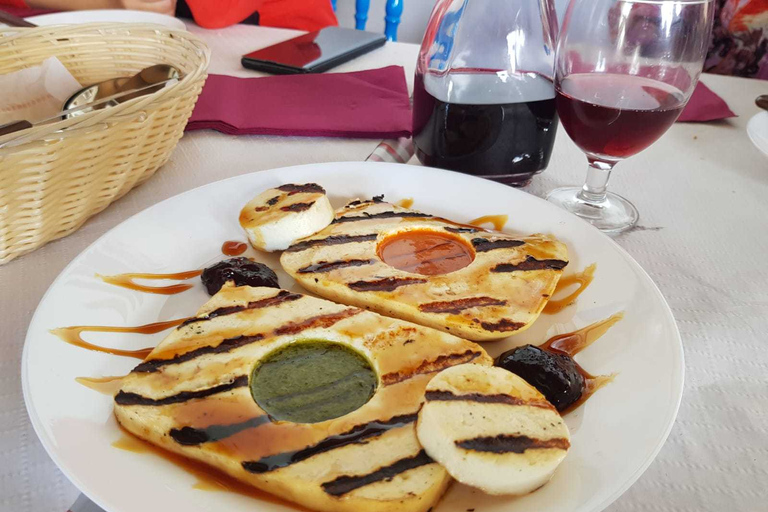 Tenerife: 4-Hour Gauchinche Food Tour