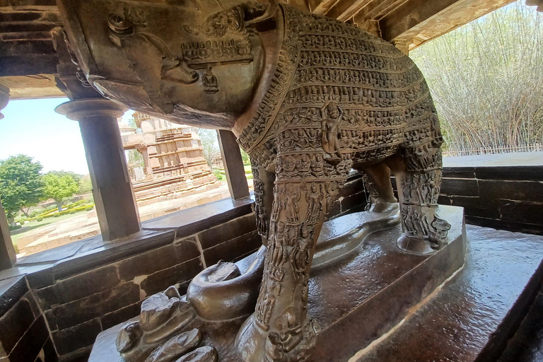 5-Day Trip to Khajuraho, Orchha, Gwalior & Jhansi from Delhi Private Transport + English Guide + 3 Star Accommodation.