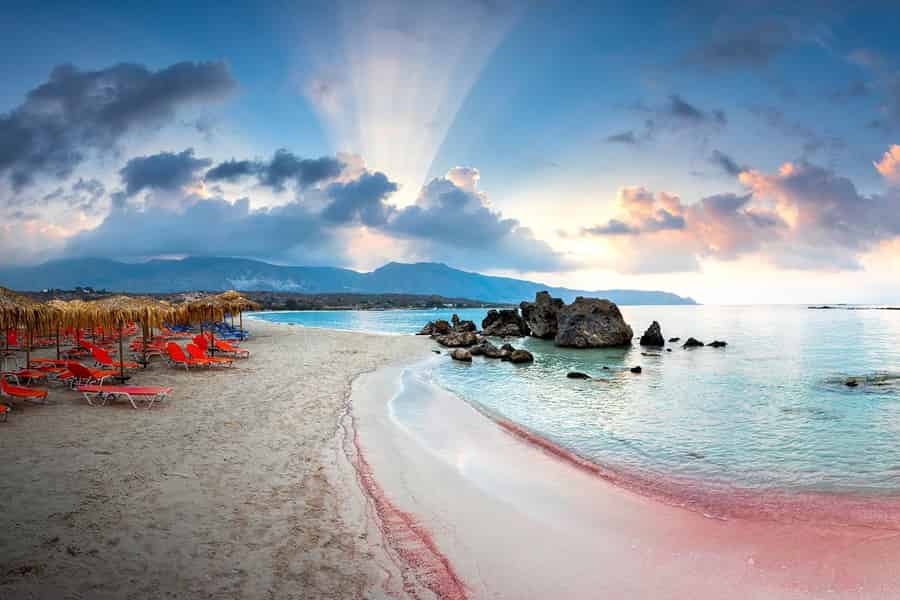 Ab Rethymno/Kavros: Tour zum rosa Sandstrand der Insel Elafonisi. Foto: GetYourGuide