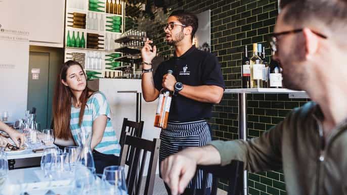 lisbon 1hour portuguese wine tasting session