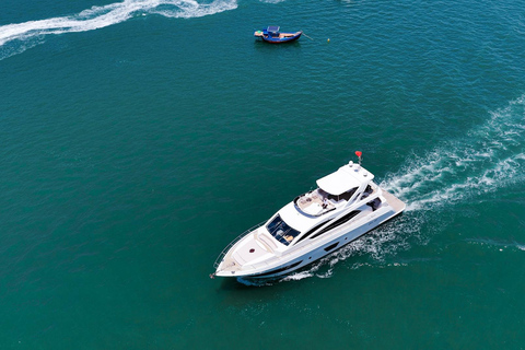 Da Nang: Private Luxury Yacht & Dragon Bridge Fire Show Private 2-Hour NC14 Yacht Charter – 2-Bedroom Luxury