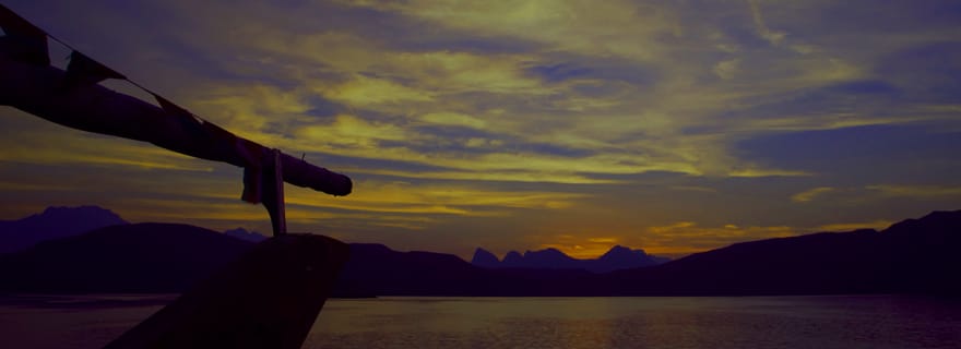 Musandam/Khasab : Croisière en boutre de nuit avec camping et barbecue