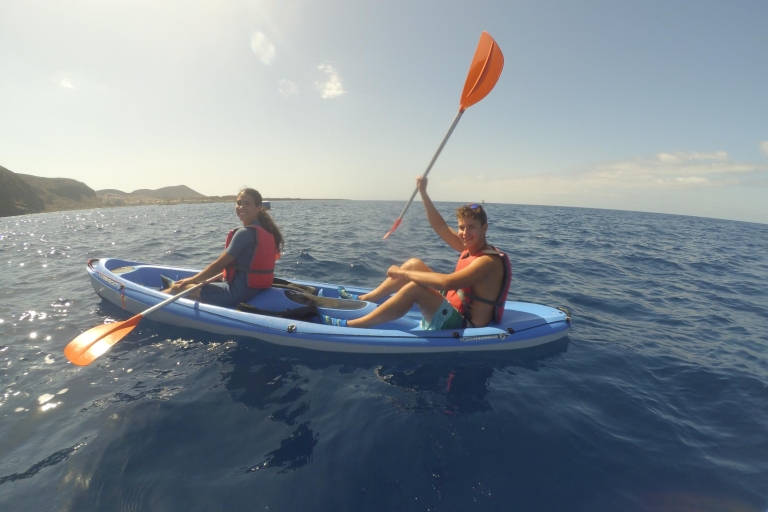 Fuerteventura: 2 uur durende kajak- en snorkelexcursie