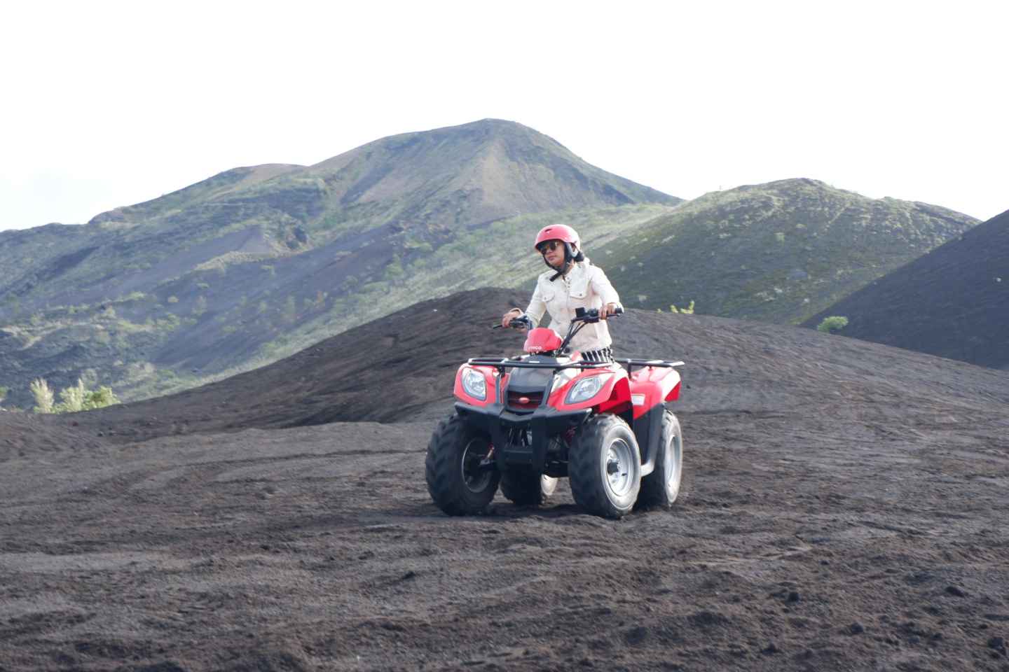 Bali: ATV-tur til Mount Batur og varme kilder
