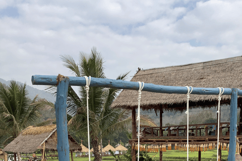 Luang Prabang: cascada de Kuang Si, tour de rafting en kayak1 km de kayak por el bosque, rafting, baño en Kuang Si y ecoturismo
