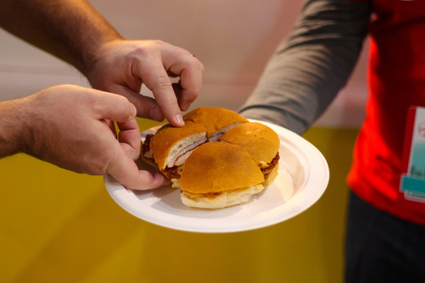 Toronto: Descubrimiento de la comida canadiense en el Mercado de San LorenzoVisita privada