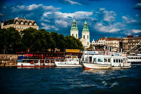 budapest sightseeingbootsfahrt auf der donau 24hticket