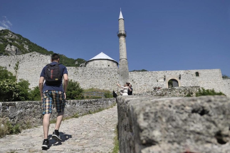 Desde Sarajevo: excursión de un día a Jajce y TravnikDesde Sarajevo: tour privado de un día a Jajce y Travnik