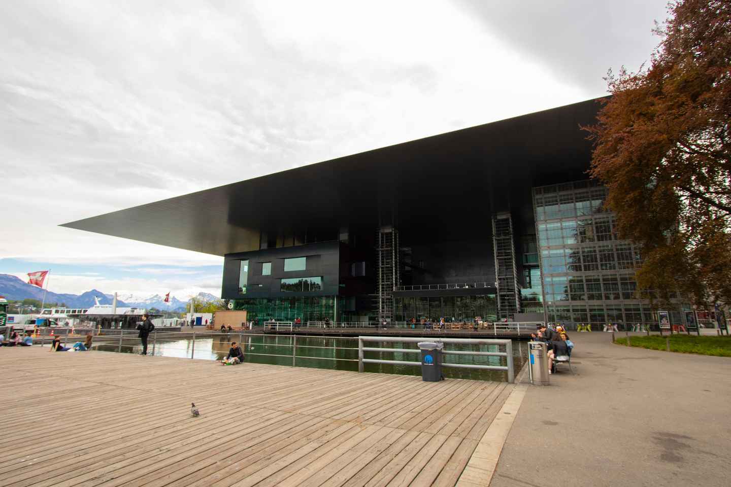 El arte y la cultura de Lucerna revelados por un local