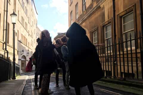Bath: Excursão guiada à discoteca silenciosa dos caçadores de fantasmas