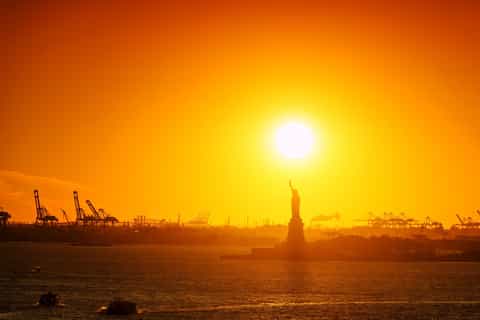 new york sevgililer günü sunset cruise açık büfe akşam yemeği