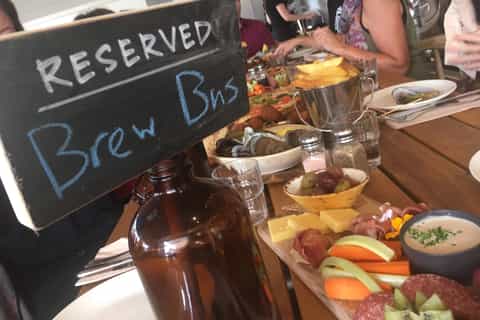 Auckland: 5-Hour Urban Craft Beer Tour with Lunch