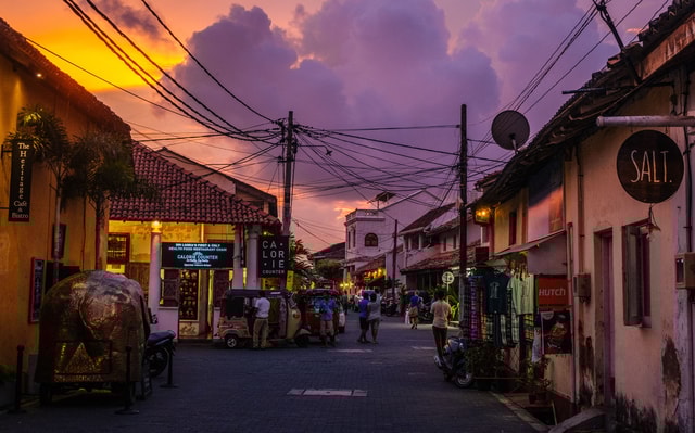 Van Bentota: Southern Coast Highlights Private Day Tour