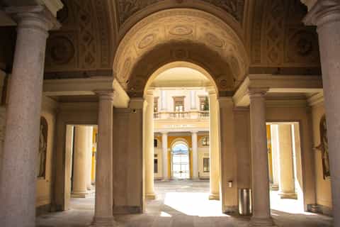 Lugano: passeggiata alla scoperta del passato e del presente