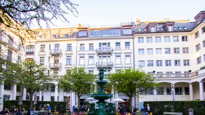 zurich private photography walking tour