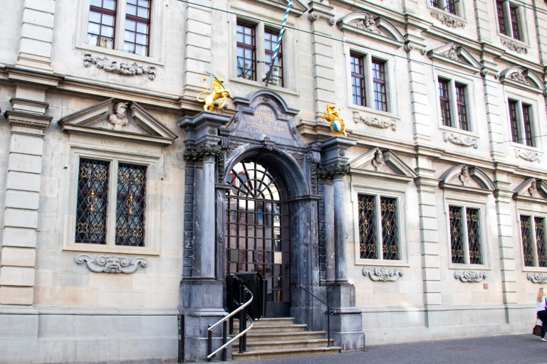 Zurich: Architectural and Historical Walking Tour