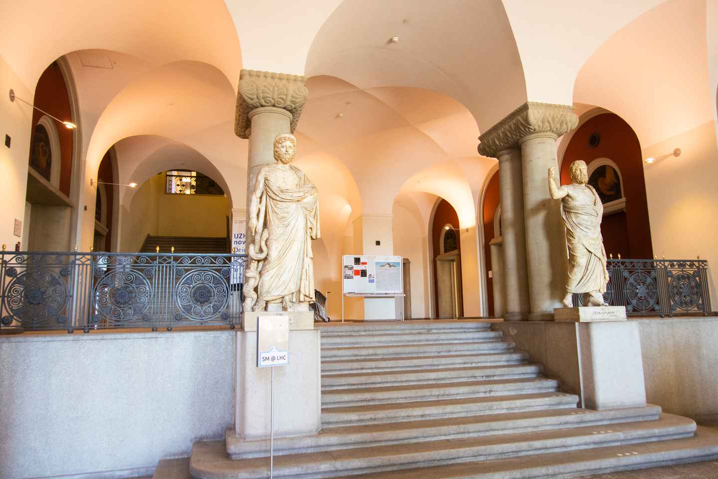 Zurich?s Art and Culture revealed by a Local - 90 min - Walking Tour