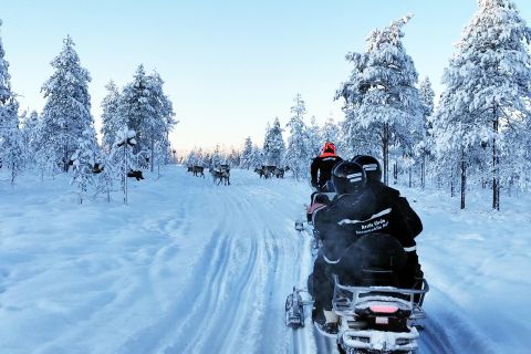 Da Rovaniemi: tour in motoslitta con allevamento di renne