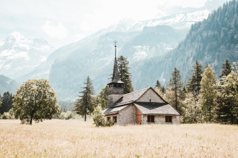 Interlaken: caminata privada de descubrimiento del pasado y el presente de 2 horas
