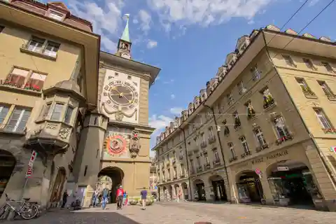Bern: Express Walk with a Local in 60 minutes