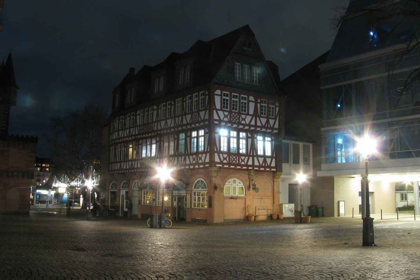Frankfurt: Scary Sightseeing Tour with The Hangman
