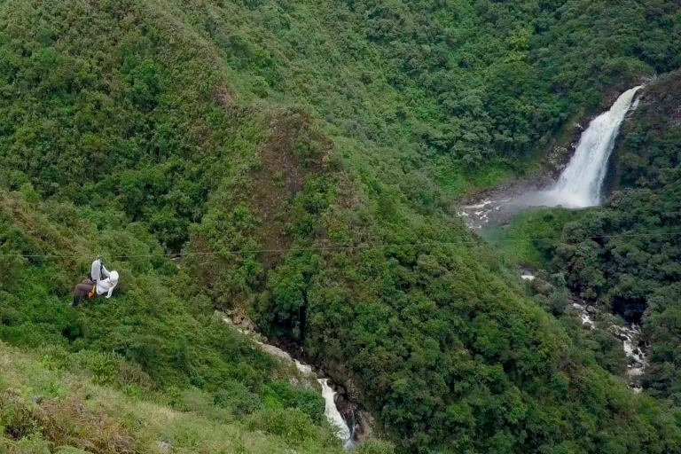 Desde Medellín: hamacas de ensueño, tirolesa y excursión de un día a la cascada