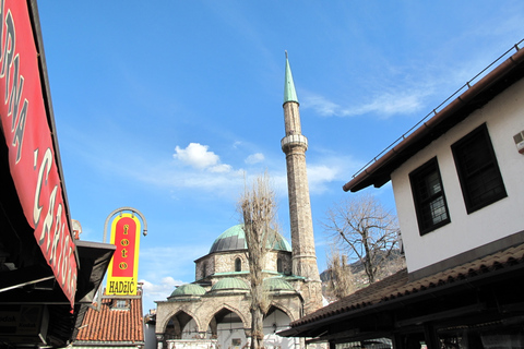 Sarajevo: Geführte Tour durch die GeschichteGemeinsame Tour auf Englisch