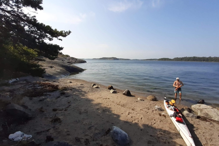 Stockholm: 3-tägiges Kajakfahren und Camping in den Stockholmer Schären
