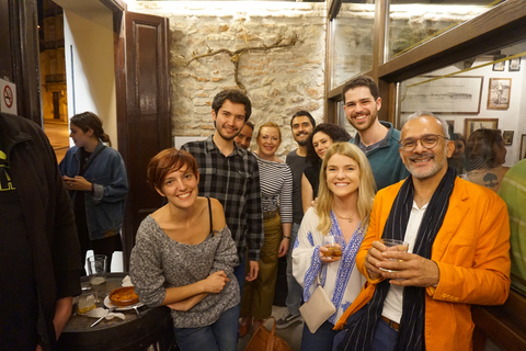 Málaga: visite de tapas et de vin traditionnelsMalaga: visite de tapas et de vins traditionnels