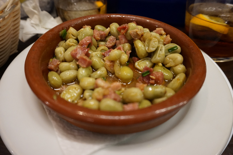 Málaga: tour tradicional de tapas y vinos