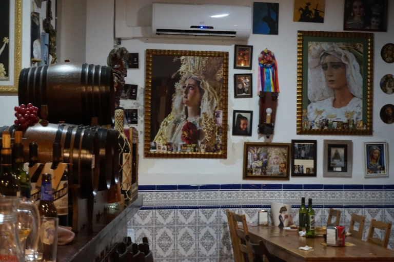 Málaga: tour tradicional de tapas y vinos