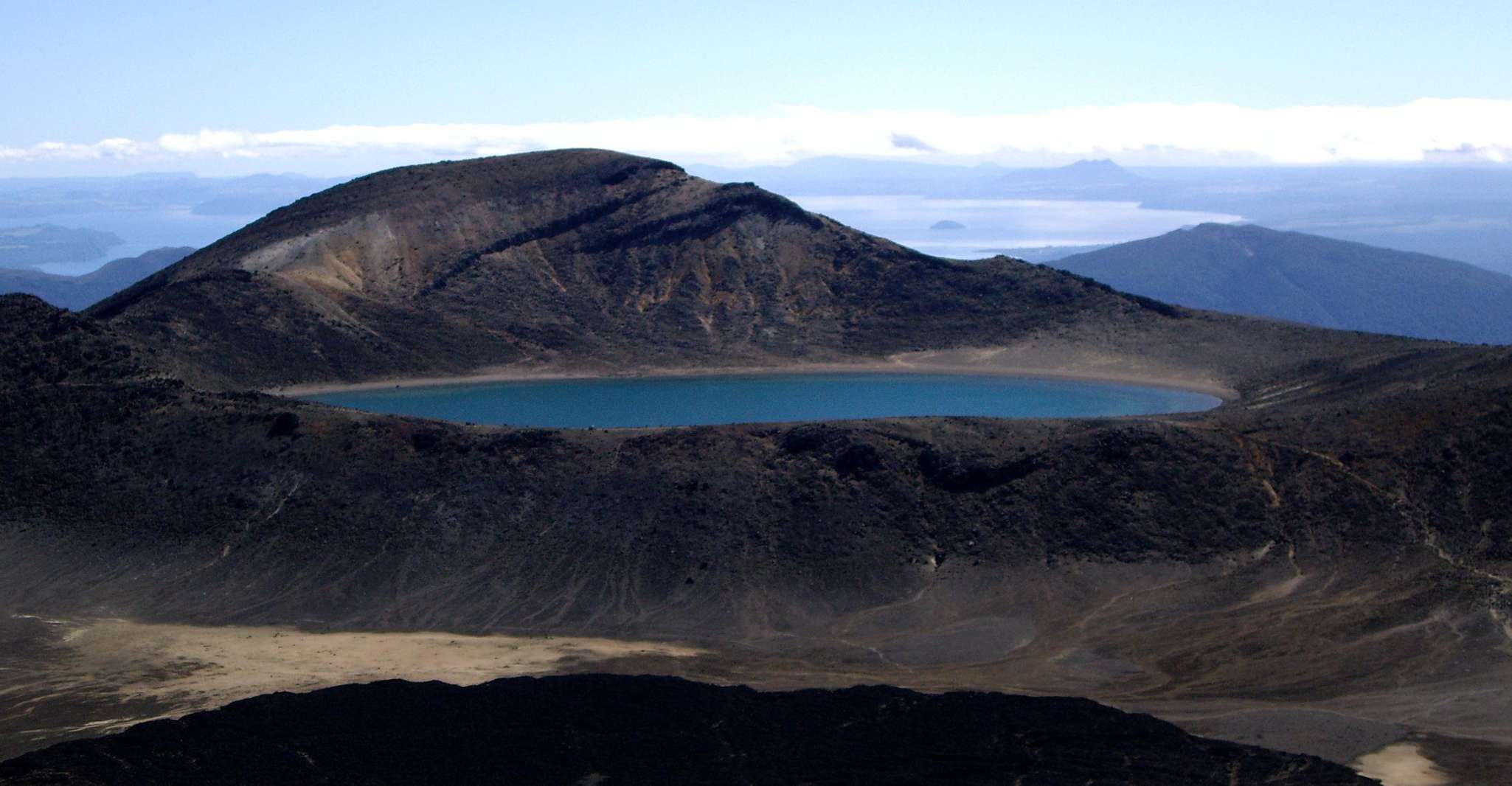 Tongariro Alpine Crossing, Hike Trail Roundtrip Shuttle - Housity