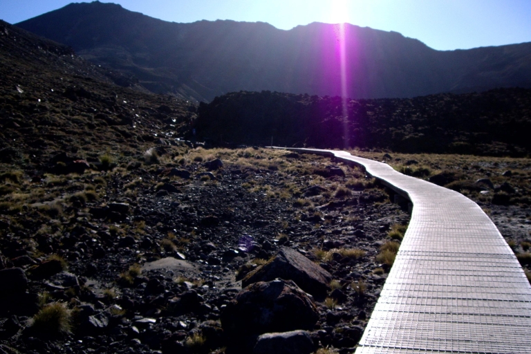 Tongariro Alpine Crossing: Hike Trail Retour Shuttle