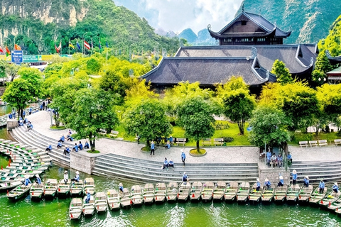 De Hanoi: excursion d'une journée à Trang An, à la grotte de Mua et à Ngoa Long