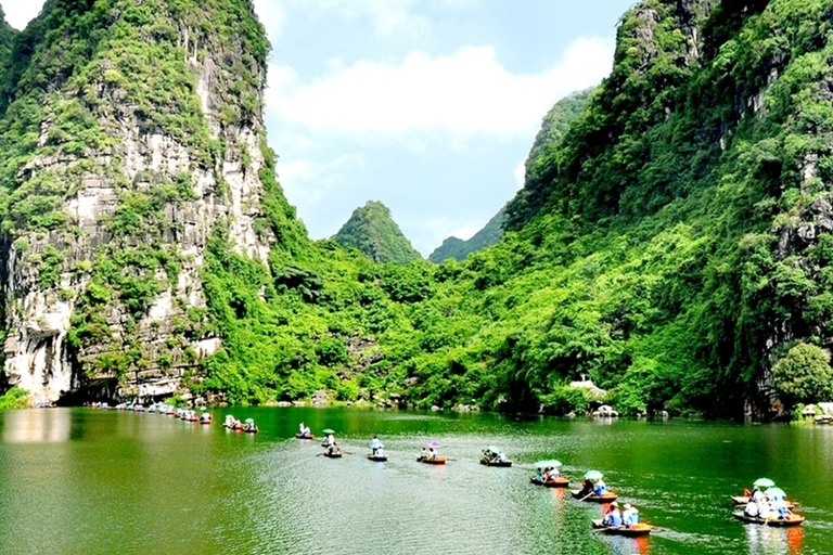 De Hanoi: excursion d'une journée à Trang An, à la grotte de Mua et à Ngoa Long