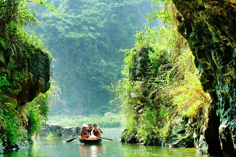 De Hanoi: excursion d'une journée à Trang An, à la grotte de Mua et à Ngoa Long