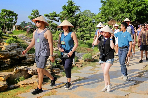 De Hanoi: excursion d'une journée à Trang An, à la grotte de Mua et à Ngoa Long