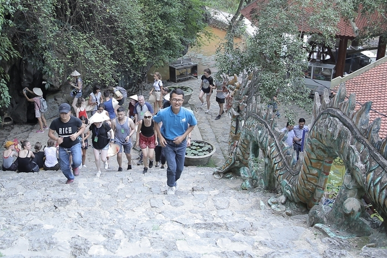 De Hanoi: excursion d'une journée à Trang An, à la grotte de Mua et à Ngoa Long