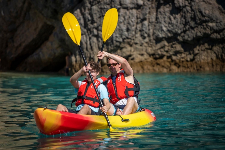 Albufeira: experiencia de kayak en cuevas y acantilados de 2 horas