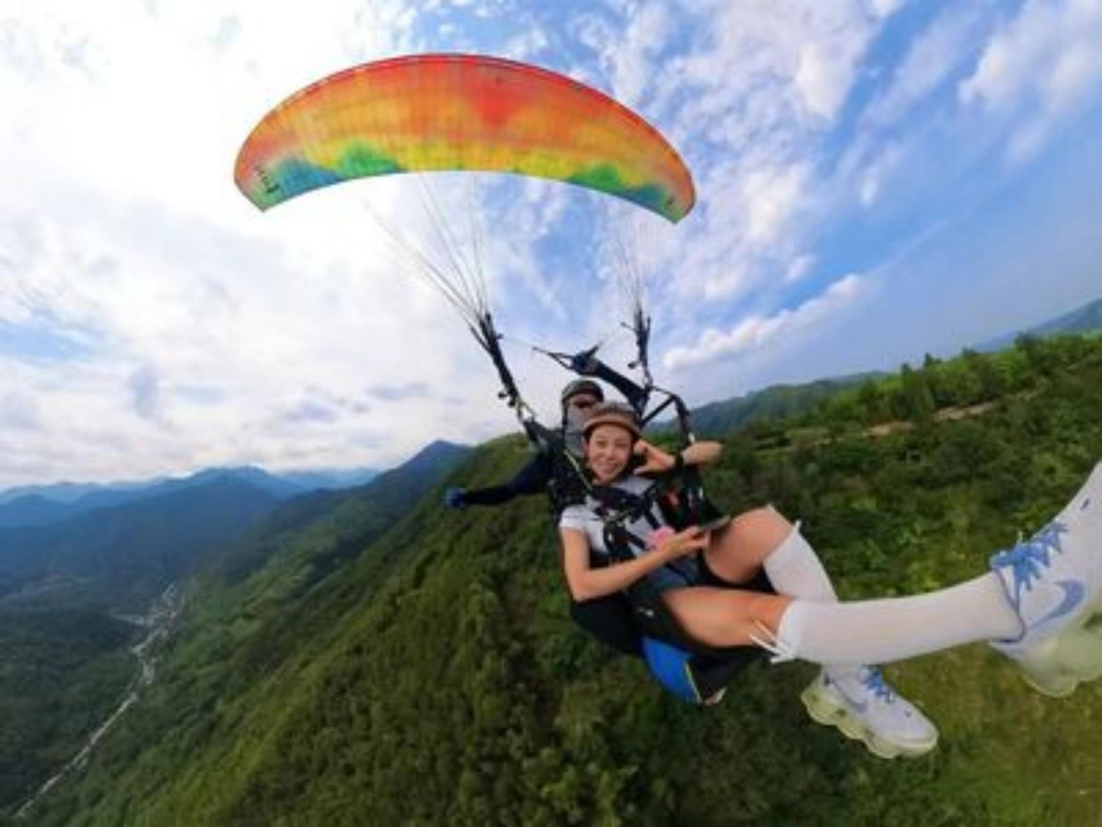 Xi’an: Chang’an Tianziyu: Paragliding-Erlebnis