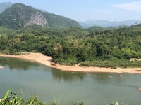 Luang Prabang, visite de Kayak aux grottes de Pak Ou - Hizvo