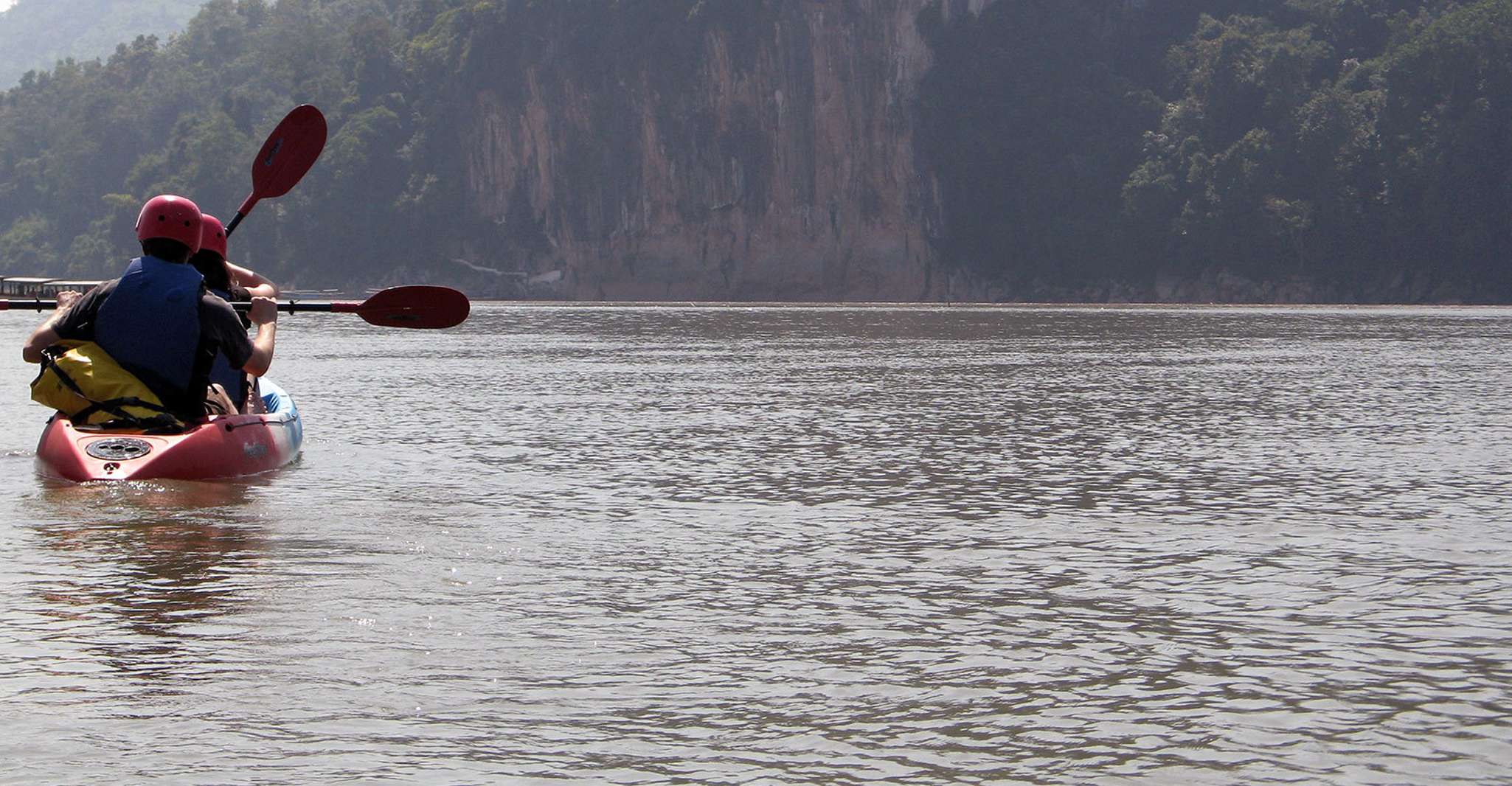 Luang Prabang, Kayak Tour a Pak Ou Grotte - Hizvo