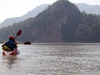 Luang Prabang, visite de Kayak aux grottes de Pak Ou - Hizvo